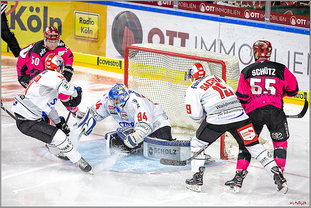 DEL; Koelner Haie - Schwenninger Wild Wings, 07.10.2018